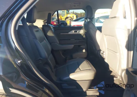 2025 Ford Explorer Active z USA, uszkodzony, nr VIN 1FMUK7DH2SGB73769